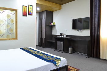 Hotel Apple Nest Manāli Екстериор снимка