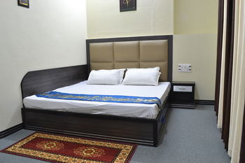 Hotel Apple Nest Manāli Екстериор снимка
