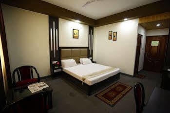 Hotel Apple Nest Manāli Екстериор снимка
