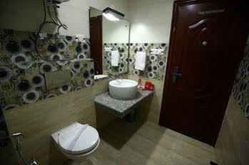 Hotel Apple Nest Manāli Екстериор снимка